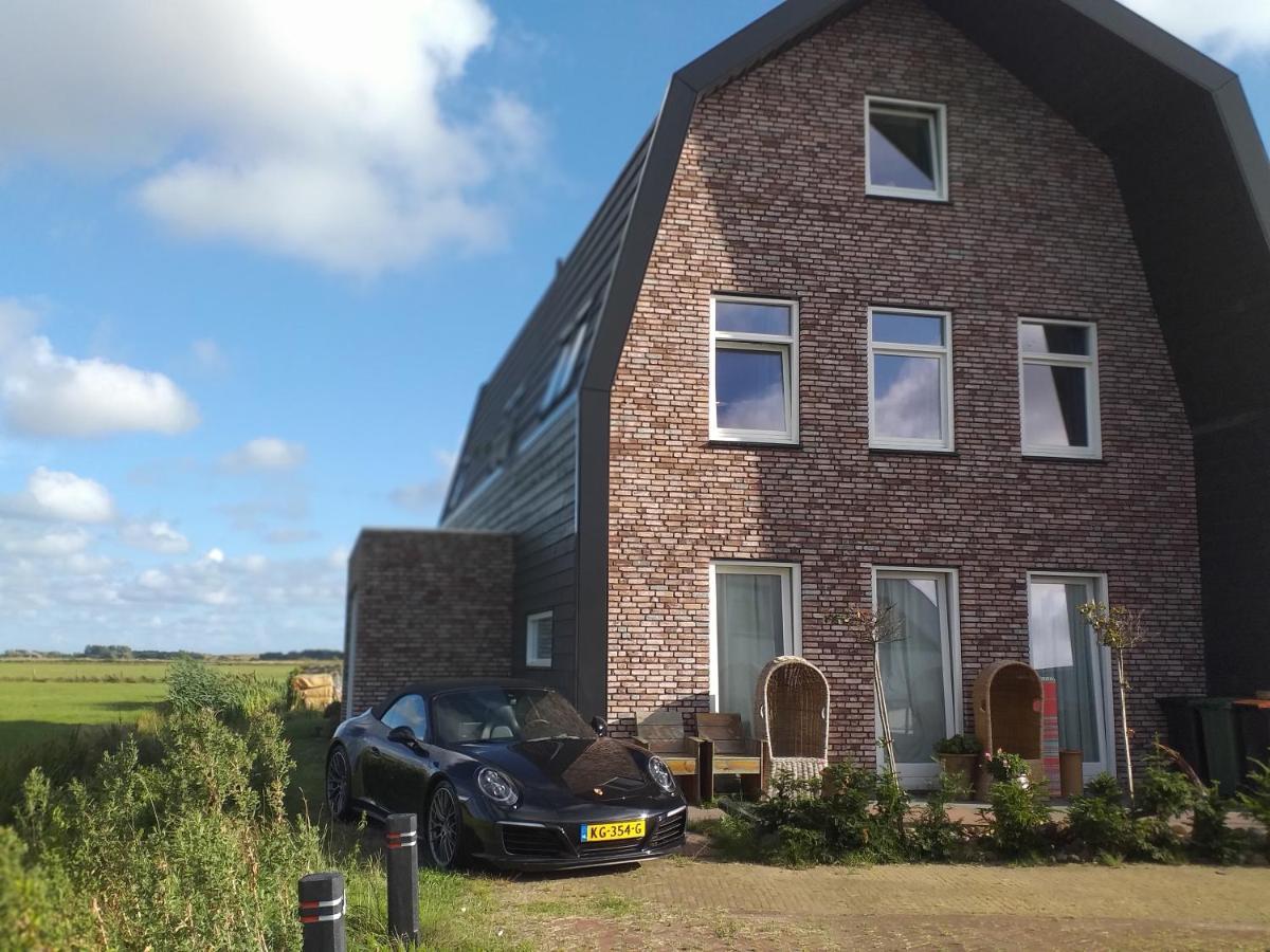 Oomes Huus Haestens And Koffie Den Hoorn  Bagian luar foto