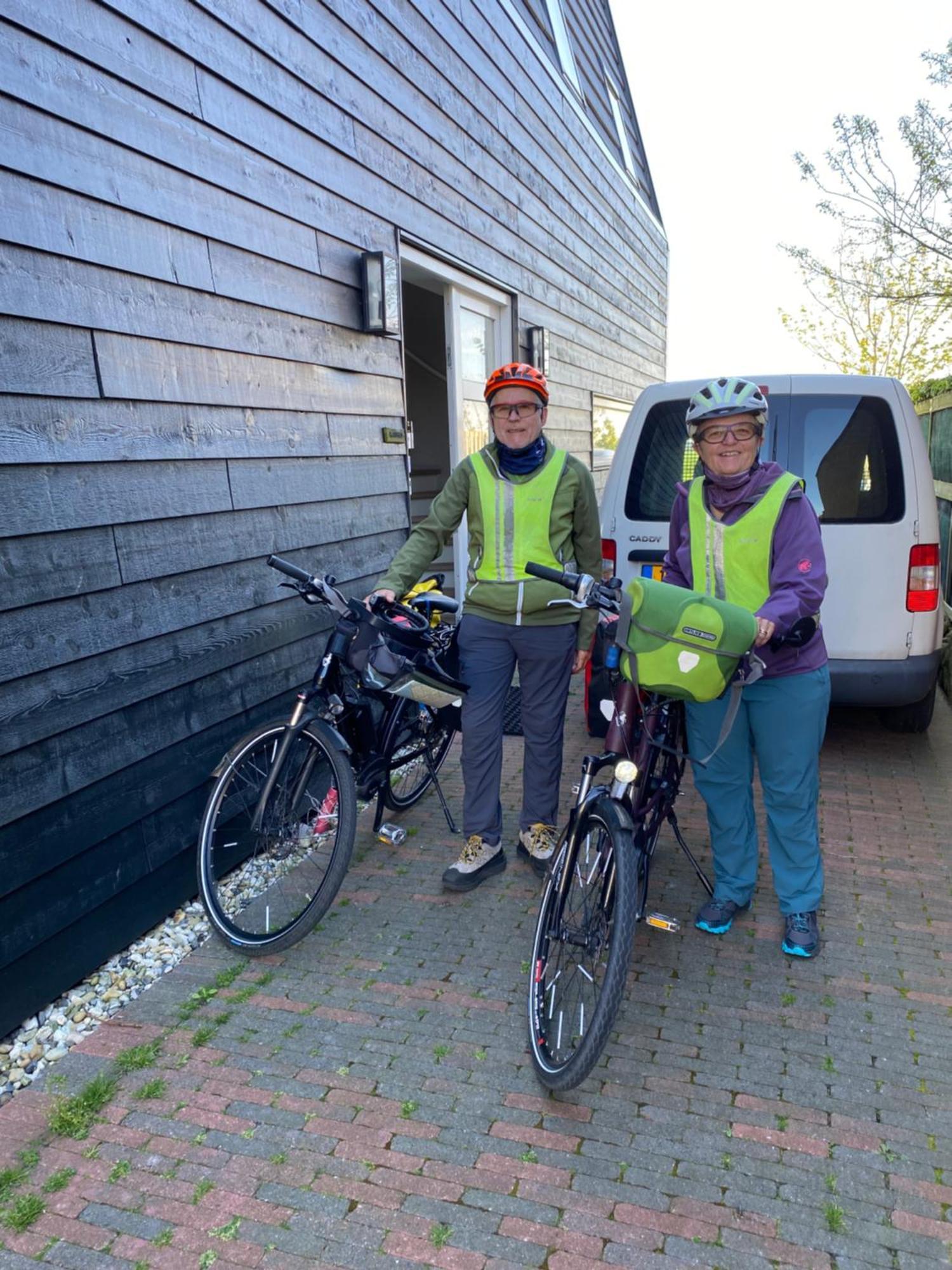 Oomes Huus Haestens And Koffie Den Hoorn  Bagian luar foto